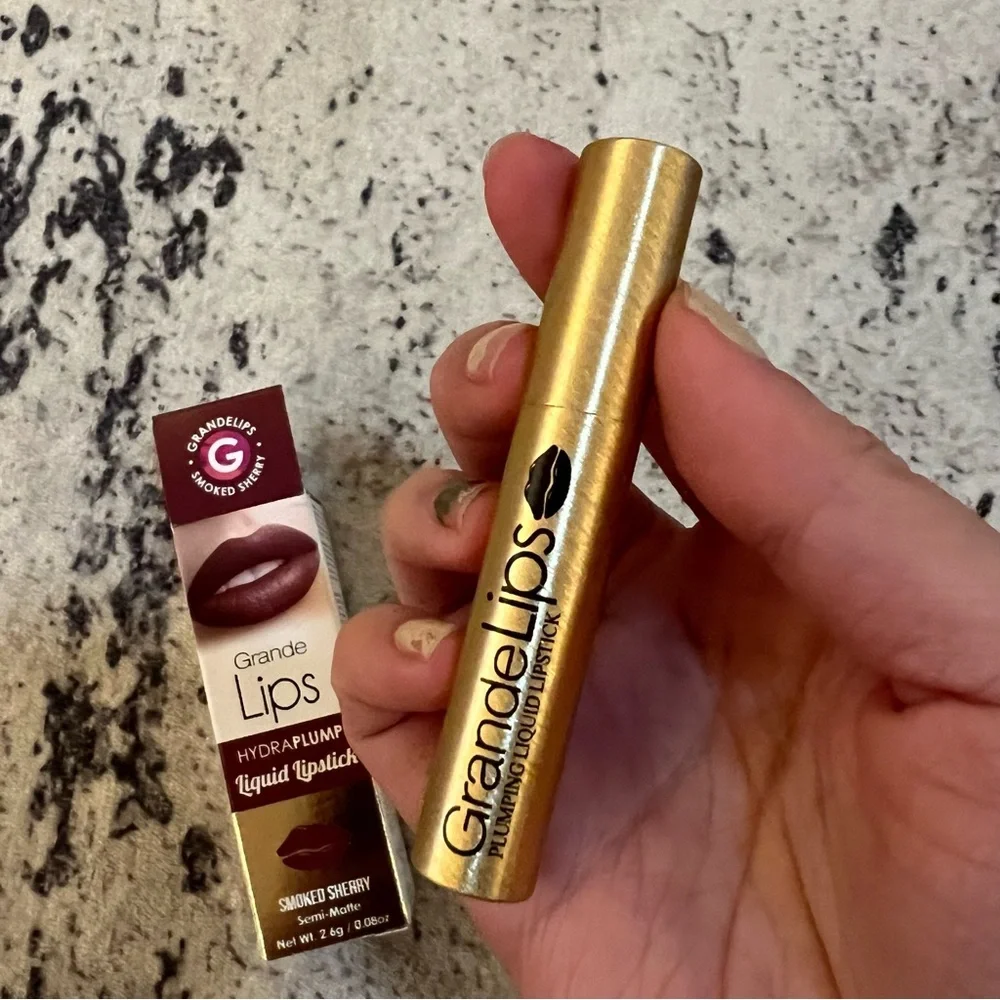 Grande Cosmetics Grande LIPS HydraPlump Liquid Lipstick Smoked Sherry